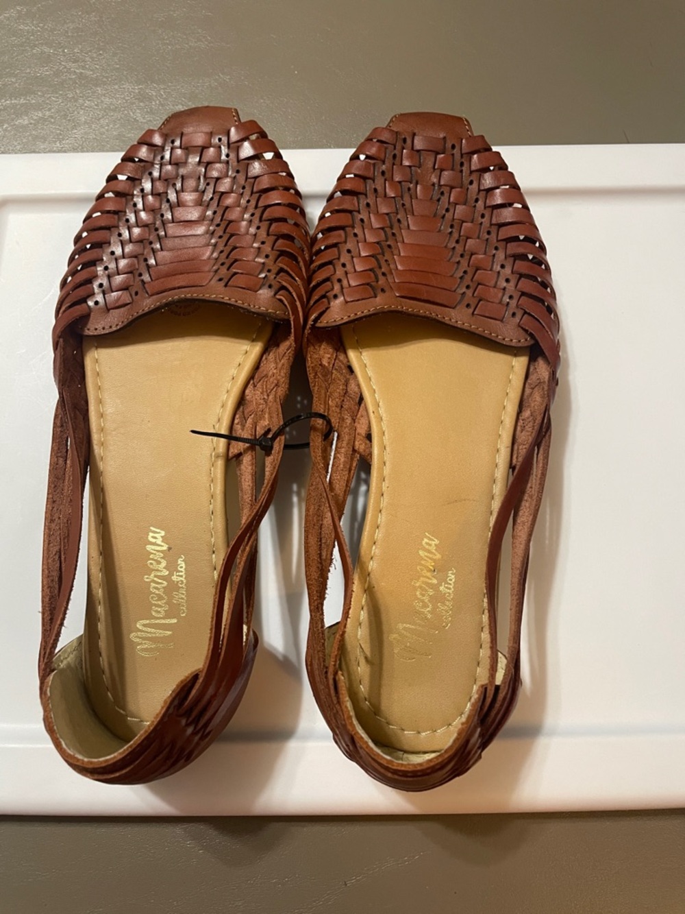 Brown Woven Leather huarache sandals like new no tags Sz.10 Macarena collection